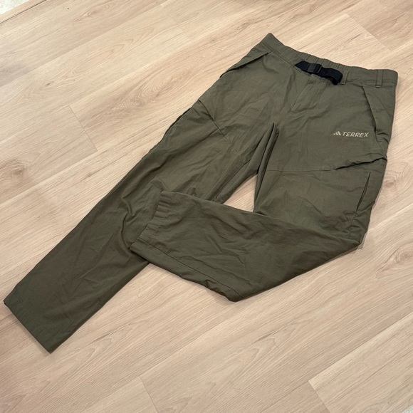 Adidas Men’s Terrex Xploric Cargo Pants in Olive Green - Picture 1 of 7